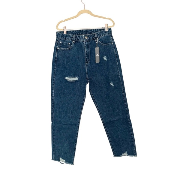 Tractr Women’s High Rise Weekender Mom Jean Distressed Indigo Size 8 NWT - Picture 1 of 10